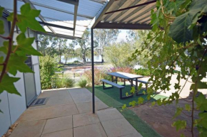 Murray's Nest, Mannum